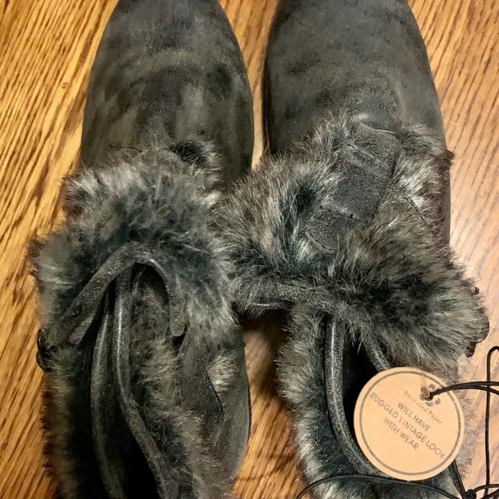 Ankle faux fur boots new